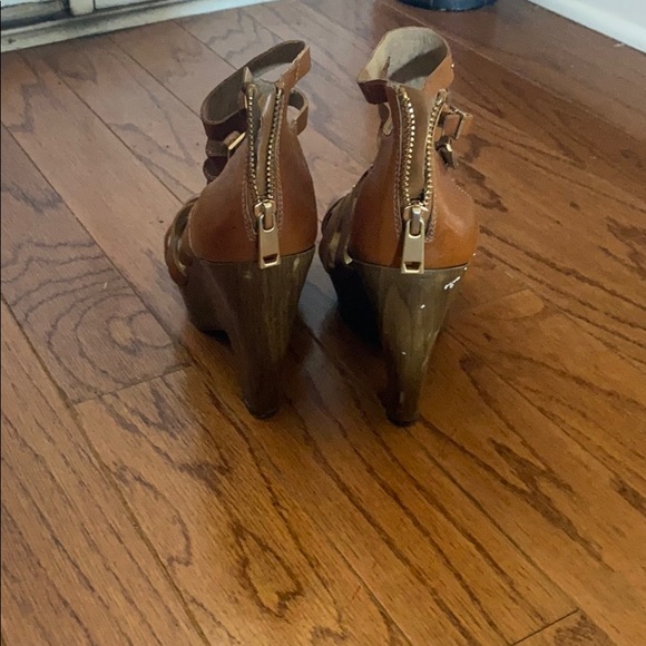 Shoes - Picture 3 of 3